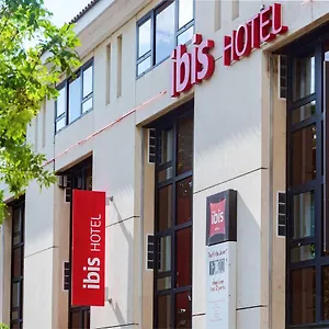 Ibis Centre Pont De L'europe Aviñón